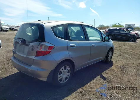 2010 Honda Fit z USA, uszkodzony, nr VIN JHMGE8H21AC035200